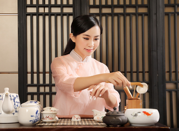 经常去上海嘉定靠谱男士会馆，这家私藏已久的店推荐给你